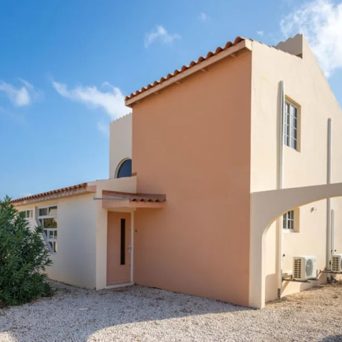 Dertien marinierswoningen in Oranjestad Aruba gaan onder de hamer