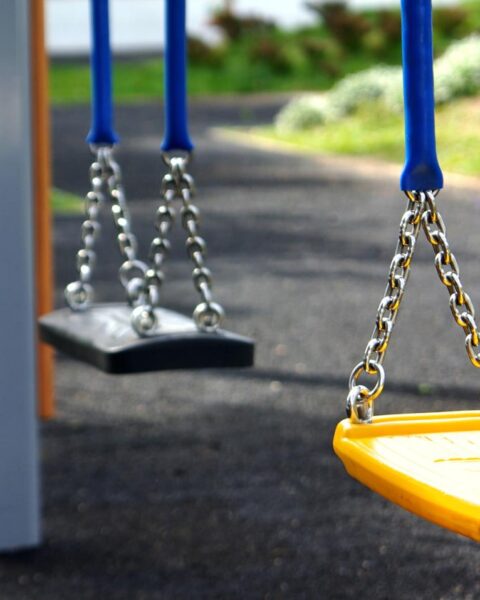 Drie minderjarige jongens gearresteerd na gefilmd geweld in speeltuin Bovenkarspel