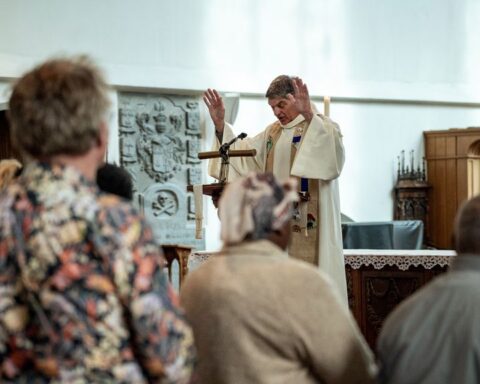 Eerste Kamer bespreekt asielwetten te midden van geuite zorgen