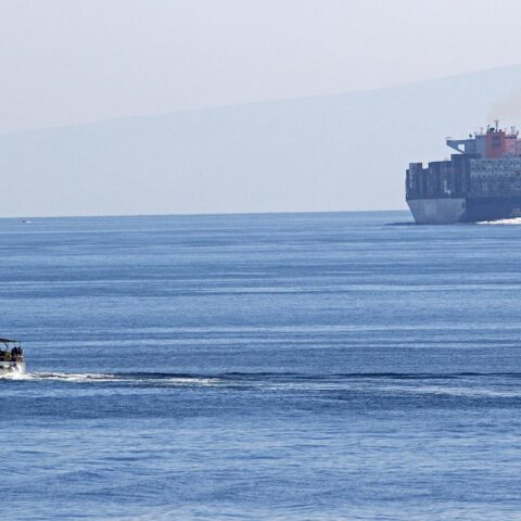 Gasprijzen in Amsterdam dalen na heropening van de Straat van Hormuz; wereldwijde prijzen omlaag met 10%