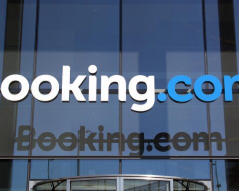 Hack bij Booking.com; Gegevens van klanten mogelijk aangetast