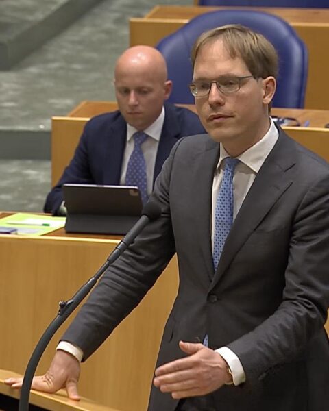 Hof van beroep handhaaft veroordeling van FvD-Kamerlid voor beledigen ministers met Nazi-beelden