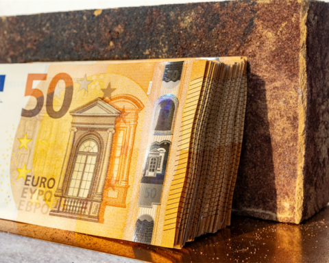 Huurders dragen de kosten van versoepeling middenhuurregels, stelt ABN Amro