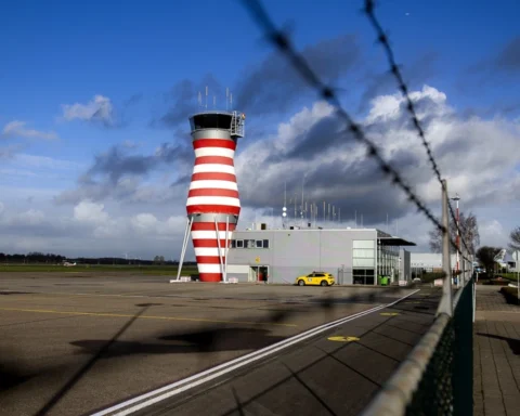 Kabinet hoopt op vakantievluchten vanaf Lelystad Airport in oktober 2027