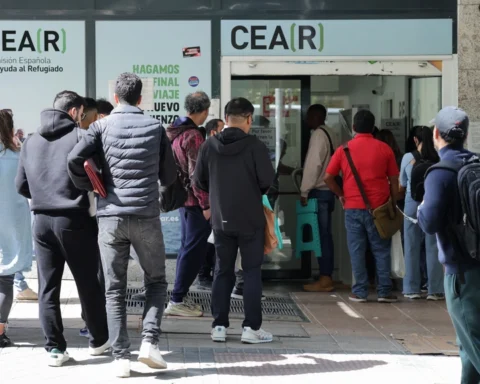 Kabinet Nederland toont weinig bezorgdheid over genereel pardon voor immigranten in Spanje