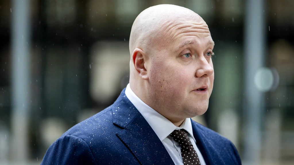 Kabinet snijdt in kindgebonden budget na kritiek op bezuiniging bijstand