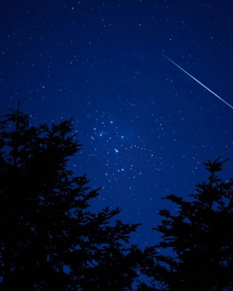 Kijkers van de Lyrid meteorenzwerm ervaren koude nacht; vandaag tot 20°C in Limburg