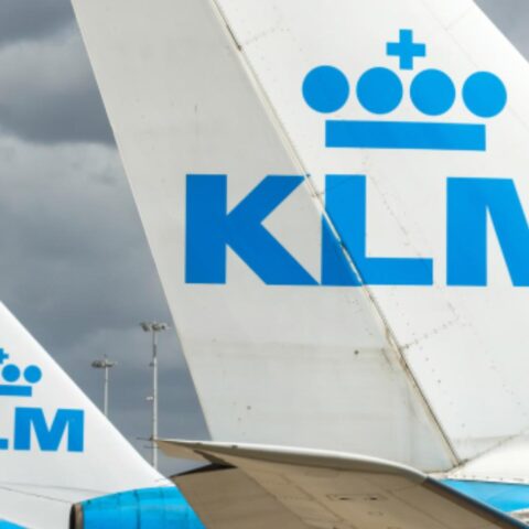 KLM annuleert 160 vluchten tijdens belangrijke vakantie door stijgende brandstofprijzen en spanningen in het Midden-Oosten