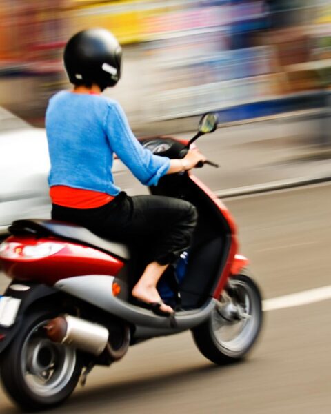 Kosten jongeren voor scooterverzekering in Nederland stijgen naar bijna €1.200 per jaar