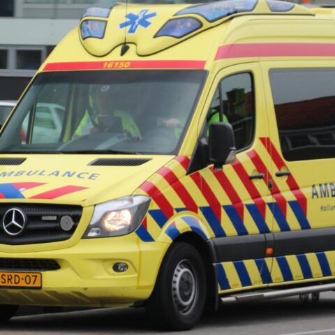 Man in rolstoel in brand gestoken nabij markt in Utrecht; verdachten nog op vrije voeten