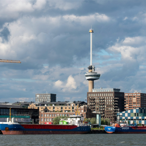 Marktpartijen trekken aan de alarmbel over woningbouw in Rotterdam