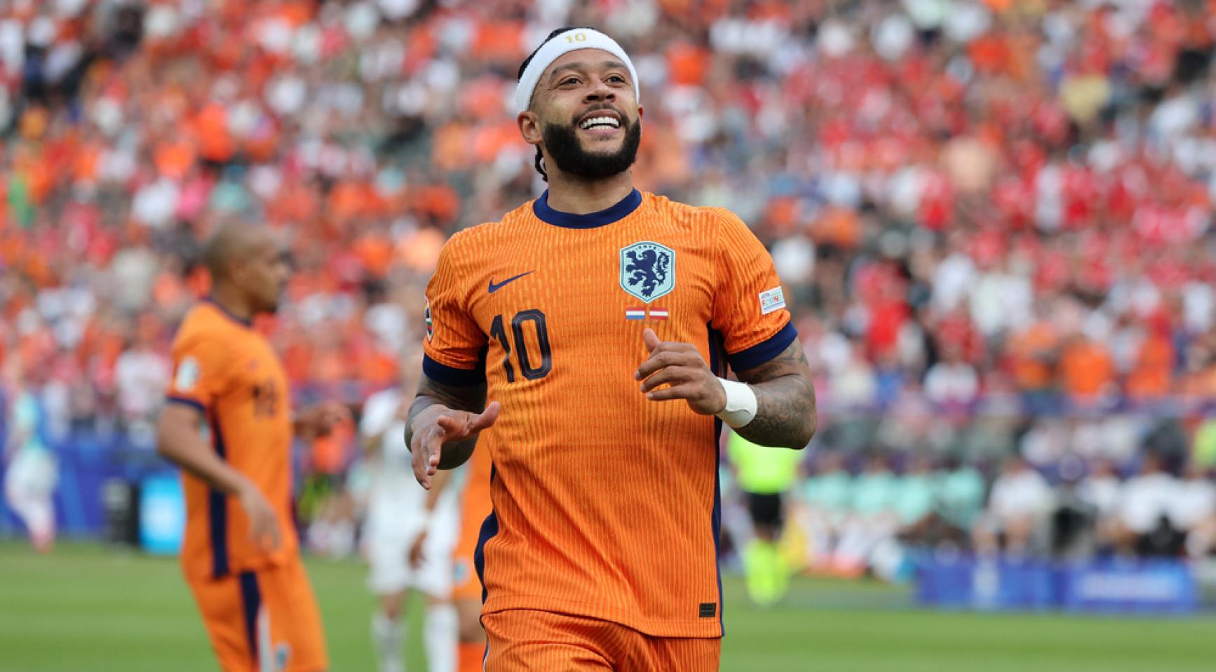 Memphis Depay loopt vertraging op in aanloop naar het WK na nieuwe blessure