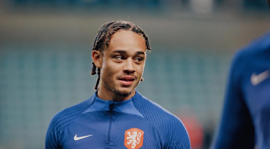 Nederlandse middenvelder Simons mist Wereldbeker door ernstige kniebandblessure