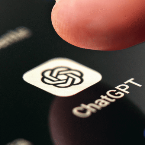 Nederlandse ouders willen totaalverbod op smartphones op school en meer communicatie over het gebruik van AI