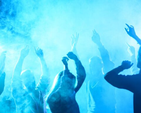 Nederlandse toeristen betrokken bij vechtpartij in après-ski bar in Oostenrijk; drie gewonden