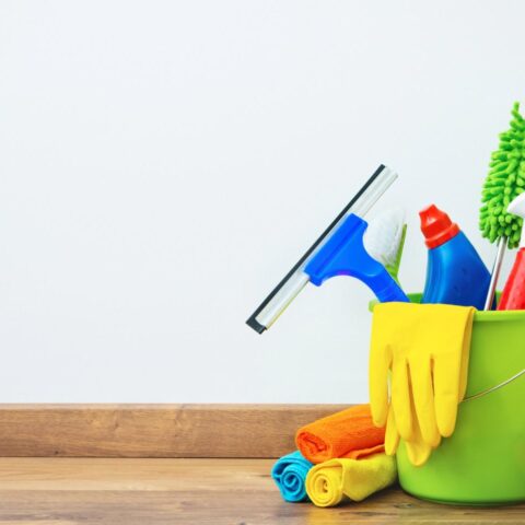 Negen op de tien Nederlandse huishoudens betalen hun huishoudelijke hulp niet tijdens ziekte