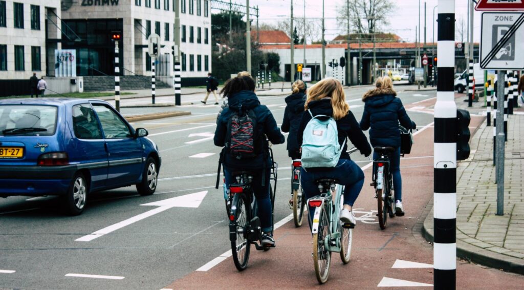 Nieuwe app versnelt het omzetten van verkeerslichten naar groen voor fietsers