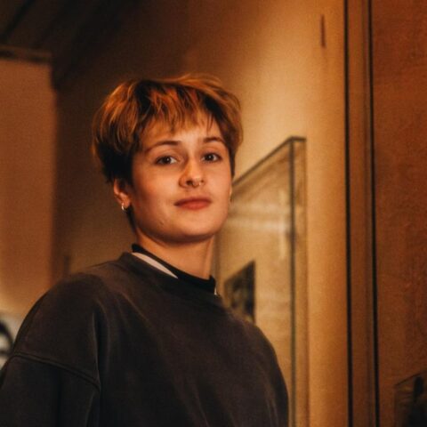 Nieuwe YouTube-serie toont verre neef van Anne Frank die haar tantes bezoekt