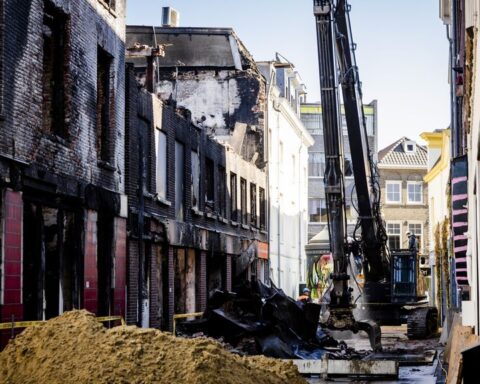 OM eist 10 jaar gevangenisstraf voor brandstichting in Arnhem, vrijspraak voor twee medeverdachten