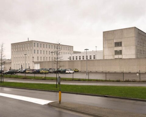 Onveilige werkomgeving bij integriteitsafdeling van de Nederlandse Dienst Justitiële Inrichtingen