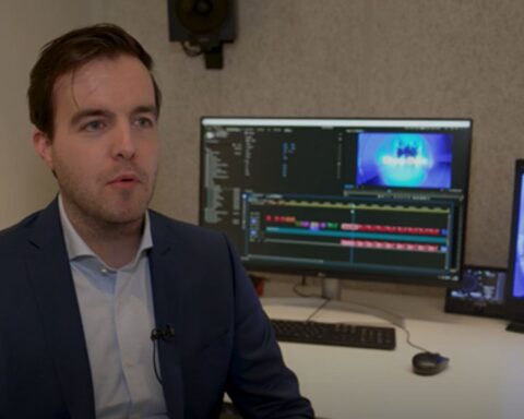 Oplichters bellen per ongeluk met presentator van opsporingsprogramma Plaats Delict