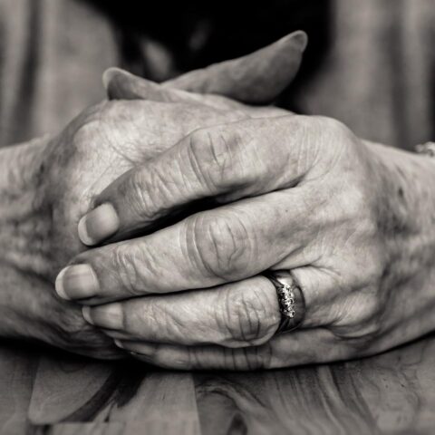 Oud personeel beschuldigt fysieke mishandeling in failliete dementiezorglocatie in Rumpt