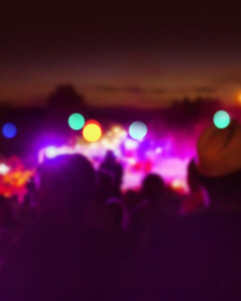 Paaspop verbiedt omroep na video over niet uitverkochte muziekfestival