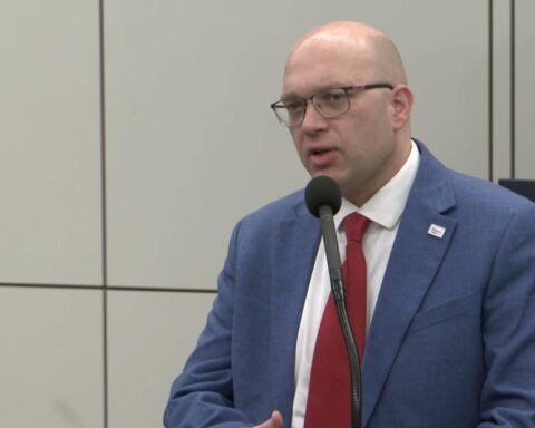 PVV-сенаторы проголосуют против плана предоставления убежища своего бывшего министра