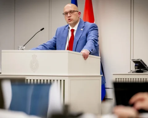 PVV dreigt asielwetten in Eerste Kamer niet te steunen