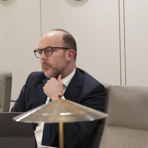 Senegalese Eerste Kamer keurt systeem van twee asielstatussen goed, verwerpt strengere asielwet