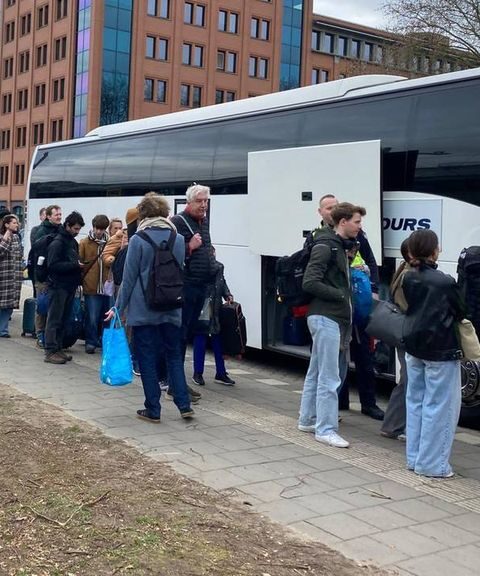 Spoorverzakking bij Vught veroorzaakt busdrukte op station Den Bosch
