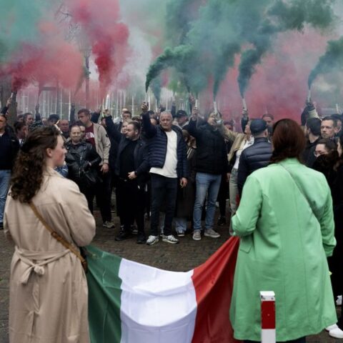 Stille tocht voor Dario (29), neergestoken bij café in Hoorn