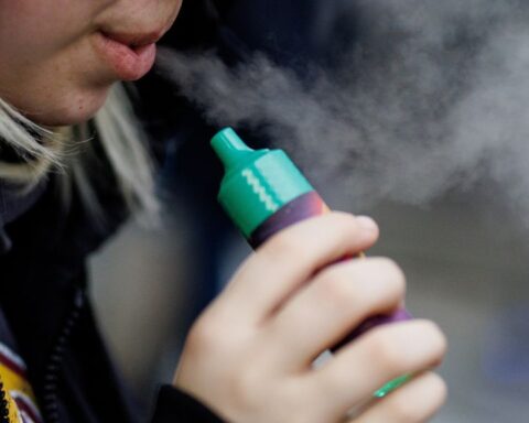 Strengere maatregelen tegen de illegale handel in vapes aangekondigd