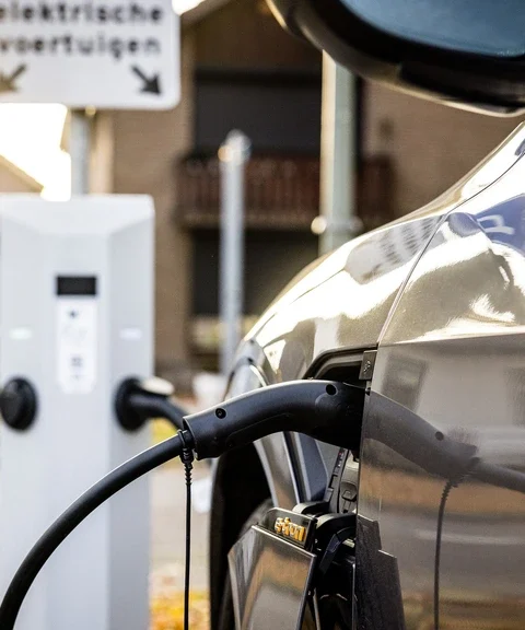 Subsidie voor lage- en middeninkomens bij aanschaf van elektrische auto