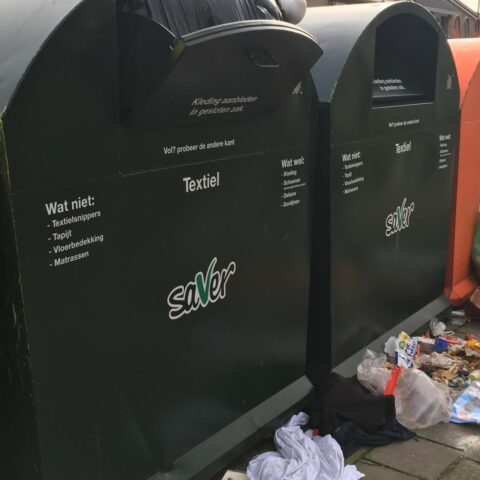 Toenemende bezorgdheid over valse en illegale inzameling van kleding in Nederlandse steden