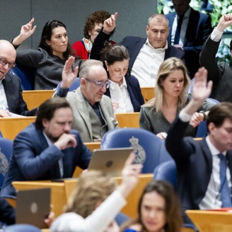 Tweede Kamer annuleert debatten morgen door staking ambtenaren