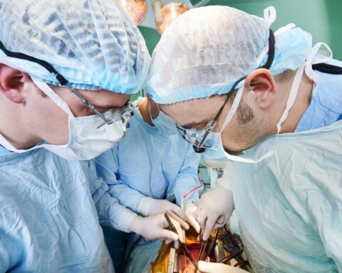 Uitgestelde hartoperaties in minimaal 25 Nederlandse ziekenhuizen na terugroepactie medisch apparaat