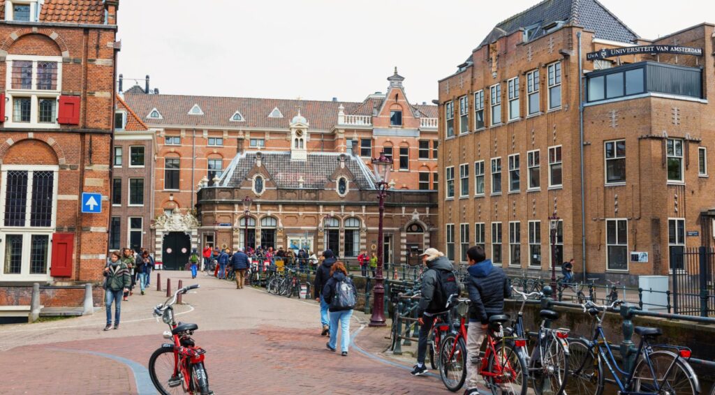 Universiteit van Amsterdam annuleert studenteninterview met Belgisch politicus Van Grieken