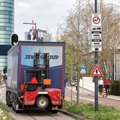 Utrecht stelt strengere vrachtverkeersregels uit tot 2027 na juridische bedreigingen