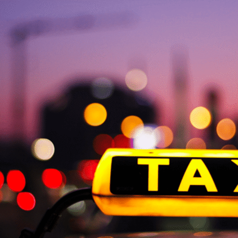 Utrechts taxi-chauffeur veroordeeld voor seksueel misbruik van passagiers; vijf jaar gevangenisstraf