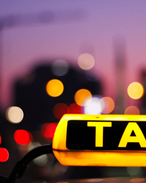 Utrechts taxi-chauffeur veroordeeld voor seksueel misbruik van passagiers; vijf jaar gevangenisstraf