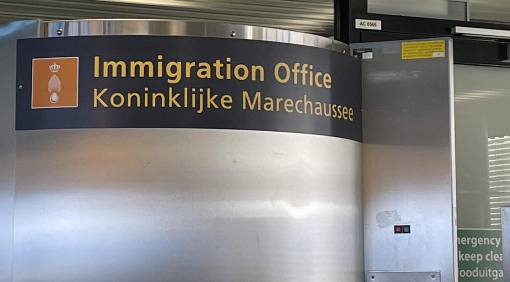 Veertig procent van de Nederlanders maakt zich zorgen over immigratie en woningtekort