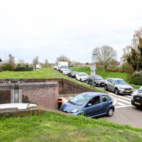 Vertragingen voor weggebruikers rond Utrecht door afgesloten A2 en drukte bij ponten
