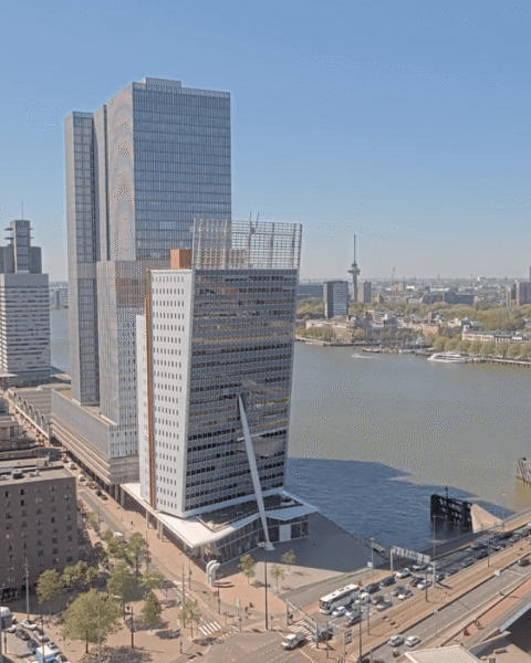 Zon en temperaturen tot 26°C morgen; buien verwacht vanaf zaterdagmiddag