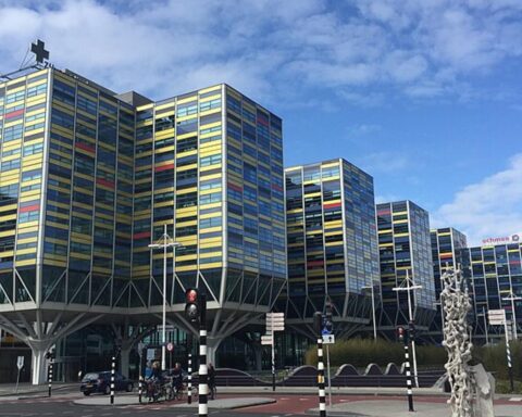Achmea kondigt verlies van honderden banen aan, vakbond meldt