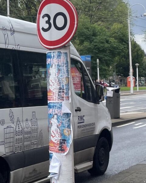 Amsterdamse automobilisten overschrijden nog steeds snelheidslimiet van 30 km/u door gebrekkig straatontwerp