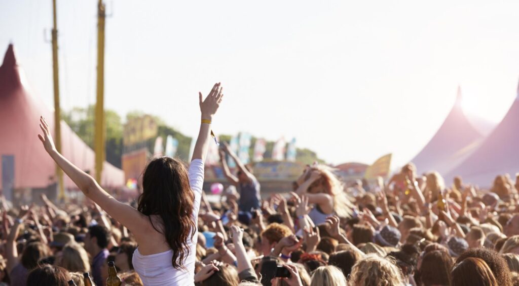 Amsterdamse festival afgelast een uur voor opening vanwege vermeend onveilige tentstructuren