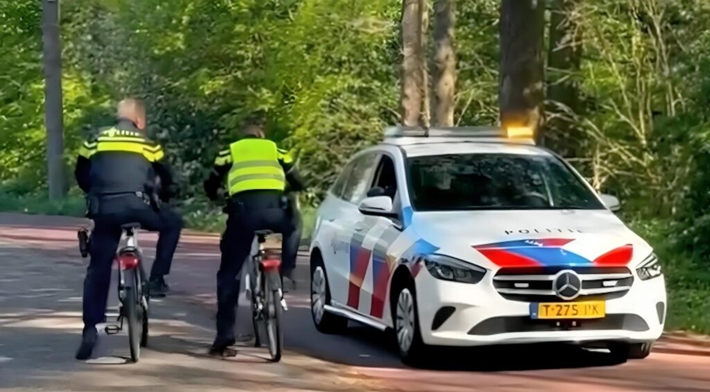 Amsterdamse politie zet extra agenten in bij Sloterplas vanwege seksuele intimidatie door jongens op fatbikes