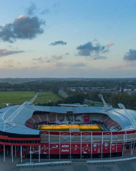 AZ boekt late gelijkmaker tegen FC Twente met doelpunt in de laatste seconden