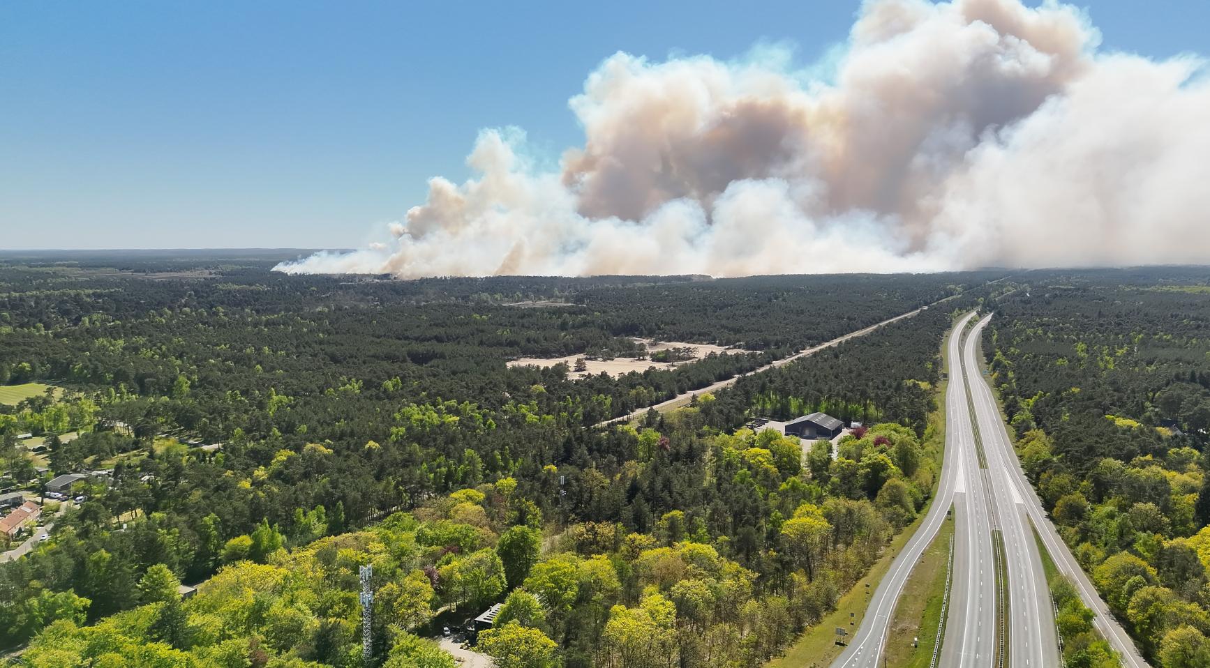 Brand op militair oefenterrein nabij 't Harde onder controle na twee dagen
